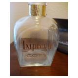Decanters & Vintage Spittoon Decanters & Vintage Spittoon