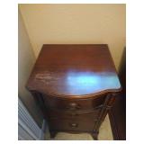 Wood 3-Drawer Cabinet Wood 3-Drawer Cabinet