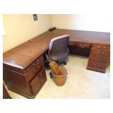 L-Shaped Office Desk & Chair L-Shaped Office Desk & Chair