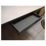 Heavy-Duty Table Heavy-Duty Table