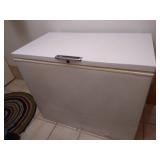 Gibson Heavy-Duty Chest Freezer Gibson Heavy-Duty Chest Freezer