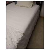 Vintage 4-Post Full-Size Bed Vintage 4-Post Full-Size Bed