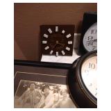 (3) Clocks & (3) Stooges (3) Clocks & (3) Stooges
