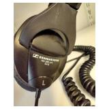 Sennheiser HD 280 Pro Over the Ear Headphones Sennheiser HD 280 Pro Over the Ear Headphones