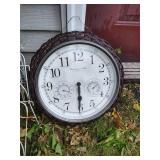 White Garden Edging & Outdoor Clock White Garden Edging & Outdoor Clock