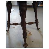 Vintage Adjustable Claw Foot Piano Stool Vintage Adjustable Claw Foot Piano Stool