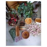 Baskets & Decor Baskets & Decor