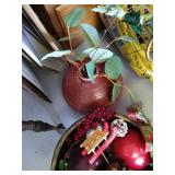 Baskets & Decor Baskets & Decor