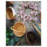 Baskets & Decor Baskets & Decor