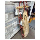Toboggan & Skates - Decor Toboggan & Skates - Decor