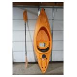 8 ft. Kayak & NEW Oar