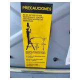 Fold-Up Step Ladder w/Rubber Handle