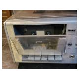 Zenith Turntable Casette recorder Stereo Receiver Powers up