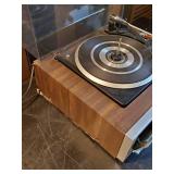 Zenith Turntable Casette recorder Stereo Receiver Powers up