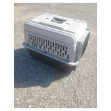 Dog Kennel / Pet Carrier