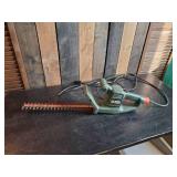 Black and Decker Hedge Trimmer works