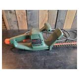 Black and Decker Hedge Trimmer works