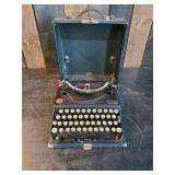 Vintage Remington Portable Typewriter all keys seem to work as they should