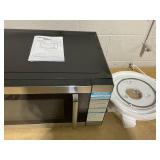Hamilton Beach 1.6 Cu ft Sensor Cook Countertop Microwave Oven in Stainless Steel