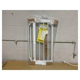 Regalo Easy Step Safety Gate