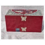 Stunning Lacquered Chinese Jewelry Box