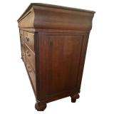 MBR - Ethan Allen British Classics 8-Drawer Dresser in Cherry Finish