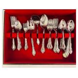 K - Oneida Stainless Flatware Set with Wooden Case - 78 Pieces