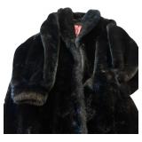 MBR - Vintage Hillmoor New York Black Fur Coat Size Large