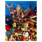 Lr - Large Collection of Vintage and Holiday Christmas Decorations and Ornaments