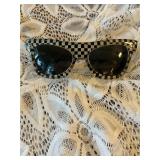 LR - Summer Clothing and Sandals Collection L/XL - 7 Pieces