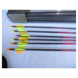 18 Carbon Express Maxima 350 Arrows with Field Tips - Length 29"