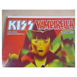 2 Dynamite #5 Cover A Kiss Vampirel...