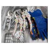 Grilling Aprons, Gloves, Shears, an...