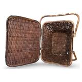 Set of 2 Wicker Picnic Baskets with Handles and Lids