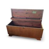 Vintage Lane Cedar Chest with Tray Insert