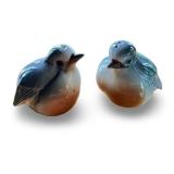 Set of 2 Vintage Ceramic Bird Salt and Pepper Shakers