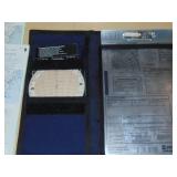 Jeppesen Universal Flight Computer  Manual + Case Jeppesen Universal Flight Computer  Manual + Case