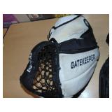 2 Pack CCM Goalie Gloves 2 Pack CCM Goalie Gloves