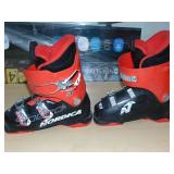 Nordica Speedmachine J3 KIDS/JUNIORS/BOYS/GIRLS US 24.5 Youth Ski Boots Nordica Speedmachine J3 KIDS/JUNIORS/BOYS/GIRLS US 24.5 Youth Ski Boots