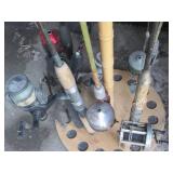 Wood fishing rod holder with a vari...