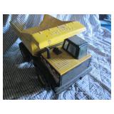Metal Tonka mighty 768 toy dump tru...
