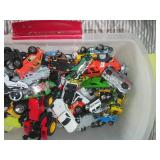 Shoebox tote with a variety of matc...