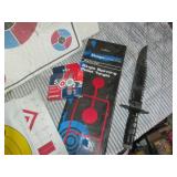 Frabill worm bedding and crate, lee...