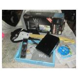 Nintendo Wii game console with orig...