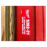 Milwaukee 8 Amp Corded 1 in. SDS D-Handle Rotary Hammer USED 5262-21 MSRP $219