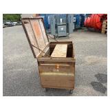 Knaack storage job site box / job master 4830 48” w x 30 ¼” d x 39 ½” t