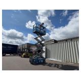 Genie GS1930 Scissor Lift. 500# platform maximum. Hours: Only 832. 19 foot height SEE VIDEO