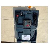Bosch GCL100-40G Green Beam Self-Leveling Cross-Line Laser with Plumb Points
