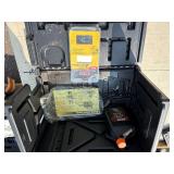 Poulan Pro Chainsaw with case & extra 18" chain.