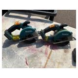 (2) Makita XSC01 handheld circular saws with (2) 18V 3.0 AH batteries & a DC18RA charger